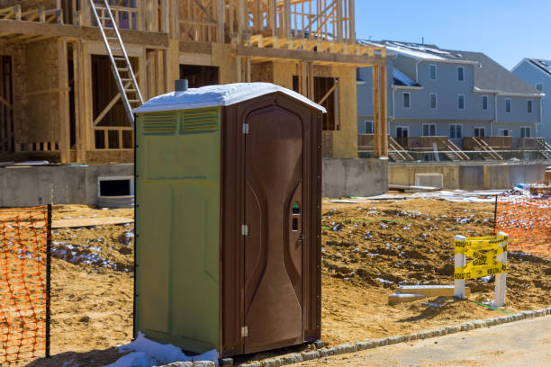 Best Portable restroom trailer rental  in New London, WI
