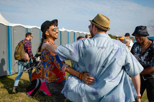 Best Luxury portable toilet rental  in New London, WI