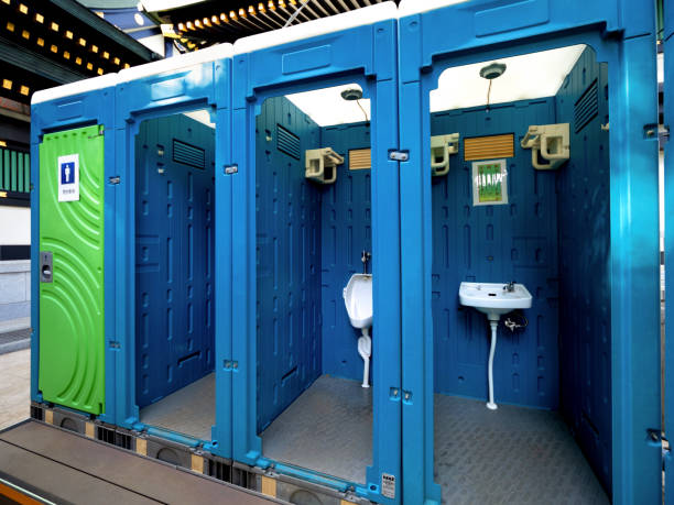 Best Construction site porta potty rental  in New London, WI