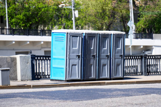 Best Porta potty delivery and setup  in New London, WI